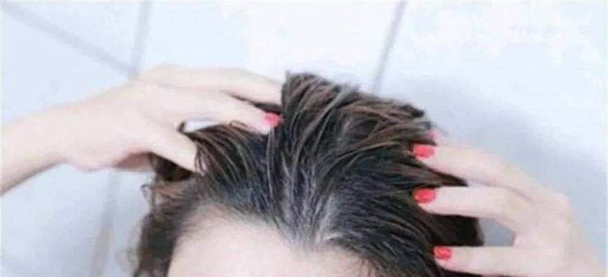 女生头发毛躁怎么办？头发毛躁问题的解决方法是什么？