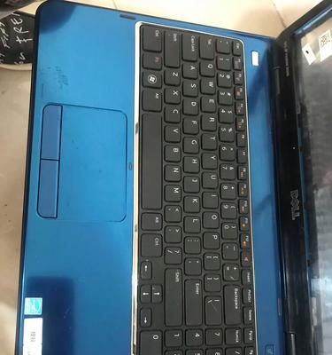 戴尔笔记本盖子松动如何修复？有图片教程吗？