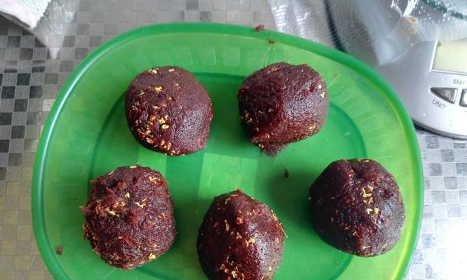 豆沙月饼怎么做又软又好吃？家庭版制作方法大公开！